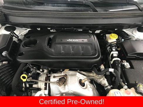 Certified 2022 Jeep Cherokee Latitude Lux w/ Sun & Sound Group image 40