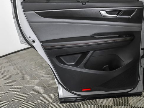 Used 2024 Volkswagen Atlas Peak Edition SEL image 41