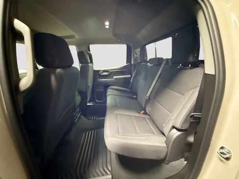 New 2026 GMC Sierra 1500 SLE w/ Preferred Package image 24