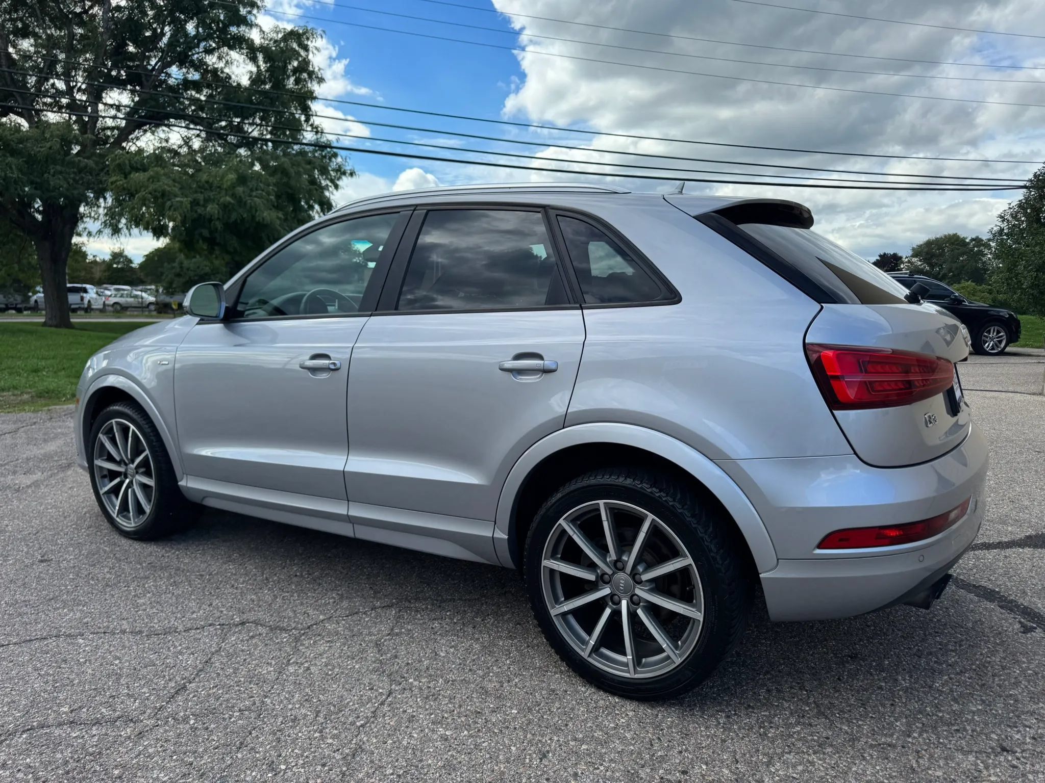 Used 2018 Audi Q3 2.0T Premium w/ Convenience Package AWD/4WD image 6