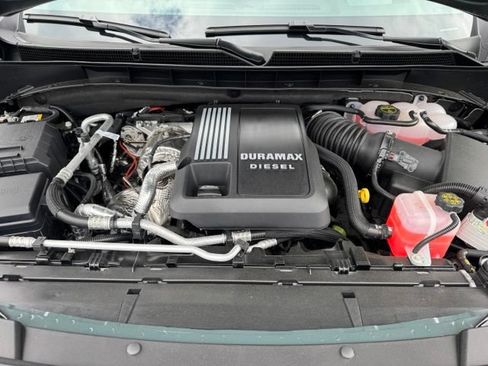 Used 2026 GMC Yukon AT4 Ultimate w/ LPO, Floor Liner Package AWD/4WD image 12