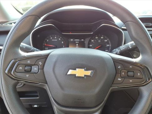 Used 2023 Chevrolet TrailBlazer LT w/ Convenience Package image 17