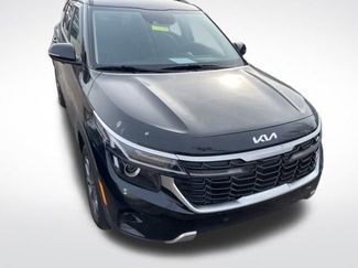Used 2024 Kia Seltos S video 2