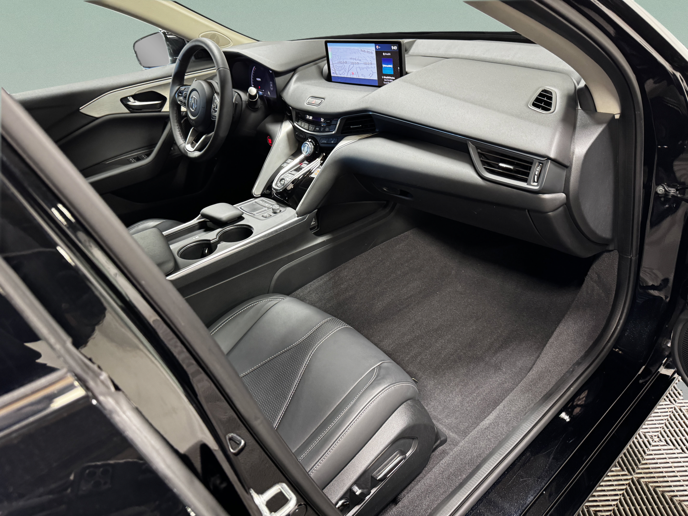 Used 2024 Acura TLX w/ Technology Package FWD image 10