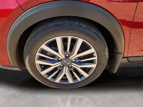 Used 2023 Nissan Kicks SR image 9