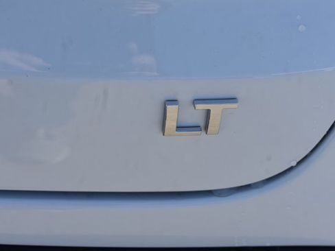 New 2026 Chevrolet Trax LT w/ Driver Confidence Package image 8