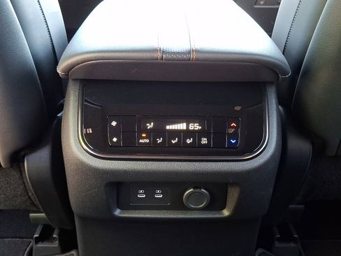 Used 2026 Nissan Armada PRO-4X w/ Captain's Chari Seat Package AWD/4WD image 12