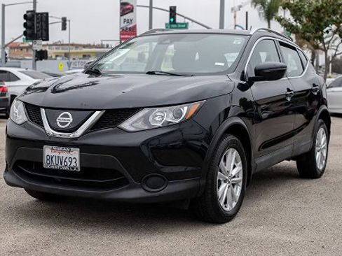 Used 2019 Nissan Rogue Sport SV FWD image 2