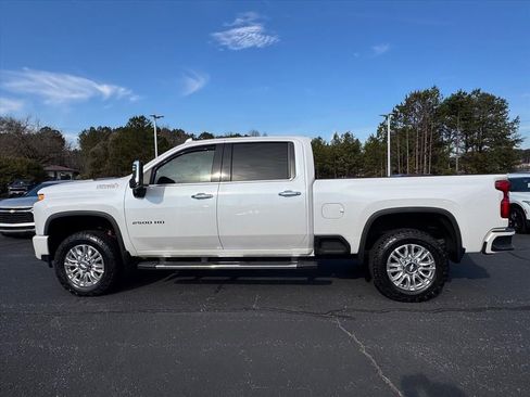 Used 2020 Chevrolet Silverado 2500 High Country w/ Z71 Off-Road Package image 6