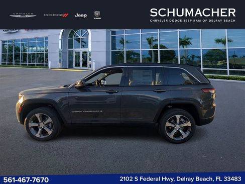 New 2026 Jeep Grand Cherokee Limited RWD image 4