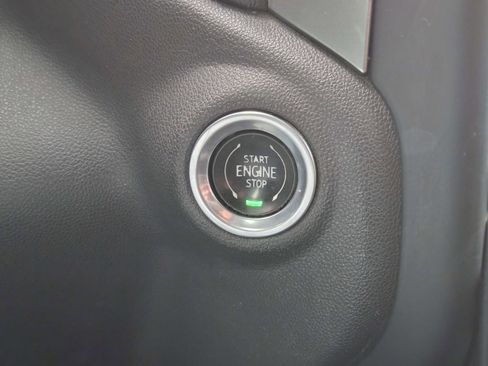 Used 2020 Chevrolet Silverado 1500 LT w/ All-Star Edition image 35