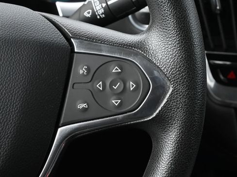 Used 2020 Chevrolet Traverse LS FWD image 11