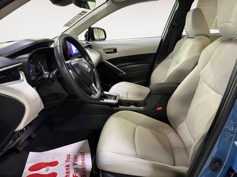 Used 2026 Toyota Corolla Cross LE FWD image 15