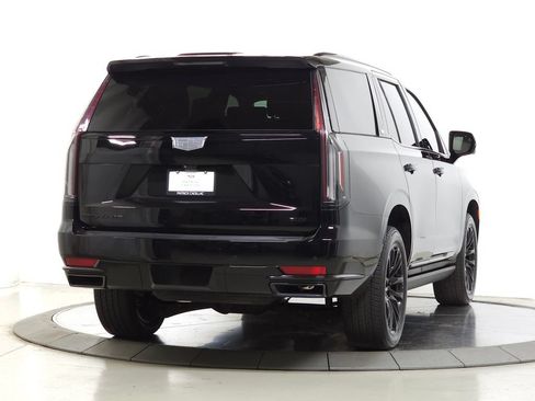 Certified 2024 Cadillac Escalade Sport Platinum w/ LPO, ONYX Package AWD/4WD image 7