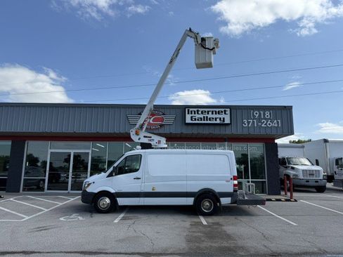 Used 2016 Mercedes-Benz Sprinter 3500 image 11