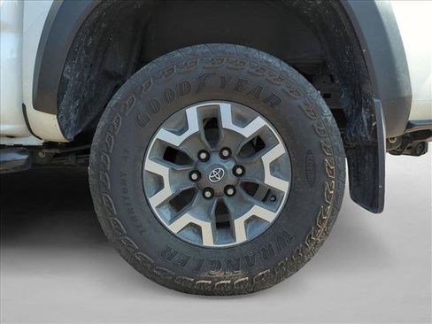 Used 2023 Toyota Tacoma TRD Off-Road AWD/4WD image 13
