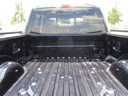 Used 2022 Ford F250 Lariat w/ Lariat Ultimate Package AWD/4WD image 5