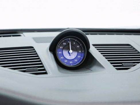 Certified 2024 Porsche 911 Carrera 4 image 24