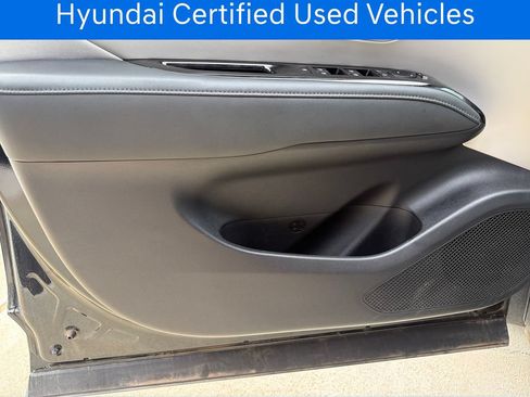 Certified 2025 Hyundai Tucson Limited FWD image 12