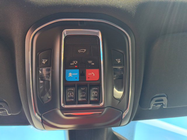 Used 2024 Jeep Wagoneer L Series II w/ Convenience Group I AWD/4WD image 23