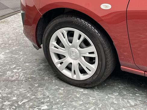 Used 2014 MAZDA MAZDA2 Sport FWD image 20