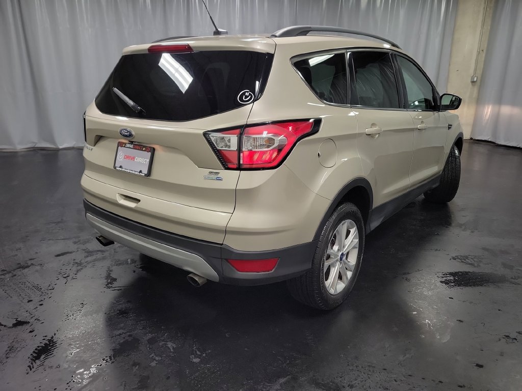 Used 2018 Ford Escape SE AWD/4WD image 9
