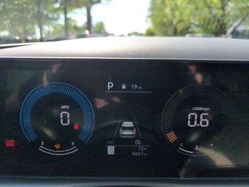 Certified 2025 Hyundai Tucson SEL image 11