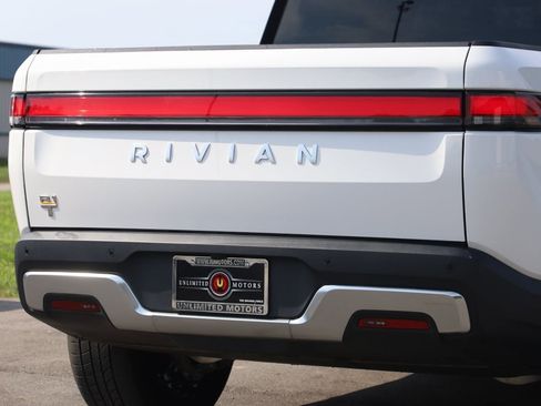 Used 2022 Rivian R1T Adventure image 61