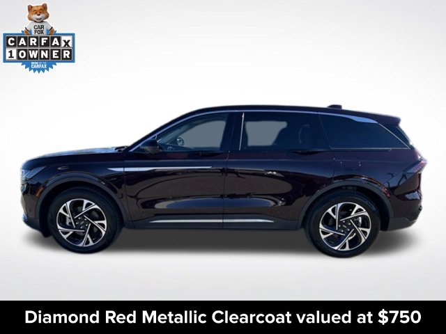 Used 2024 Lincoln Nautilus Premier AWD/4WD image 4