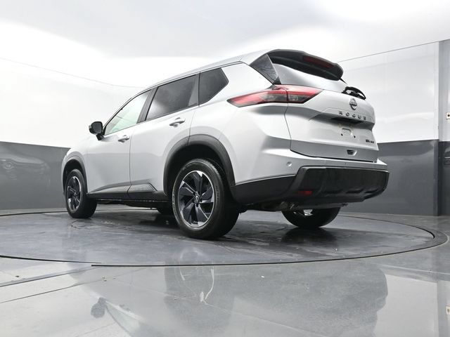 Used 2024 Nissan Rogue SV AWD/4WD image 35