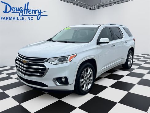 Used 2020 Chevrolet Traverse High Country image 1