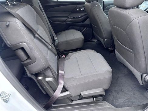 Used 2023 Chevrolet Traverse LT image 27