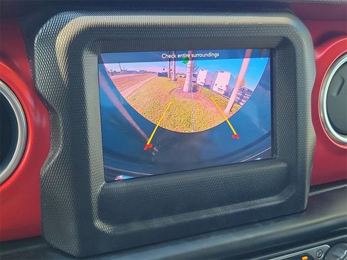 Used 2020 Jeep Wrangler Unlimited Rubicon image 32