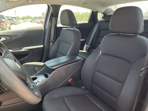 Used 2024 Chevrolet Malibu LT FWD image 11