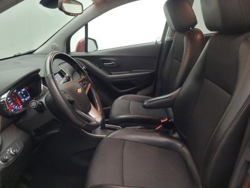 Used 2022 Chevrolet Trax LT w/ Driver Confidence Package AWD/4WD image 17