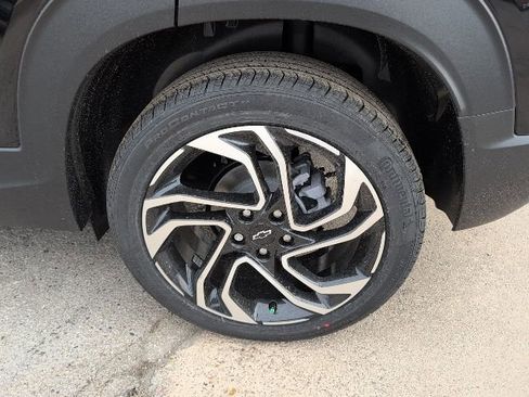 New 2026 Chevrolet TrailBlazer RS w/ Convenience Package FWD image 3