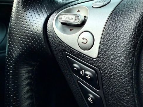 Used 2017 Nissan 370Z Touring Sport image 33