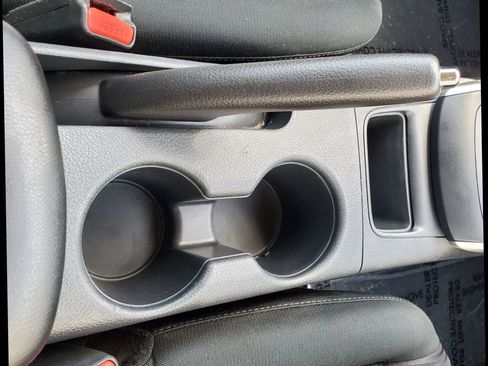 Used 2019 Nissan Sentra SV FWD image 40