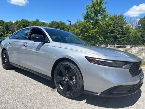Used 2024 Honda Accord Sport image 5