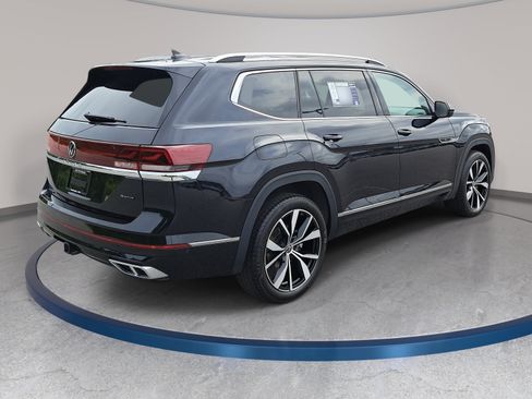 Certified 2026 Volkswagen Atlas SEL Premium R-Line AWD/4WD image 5