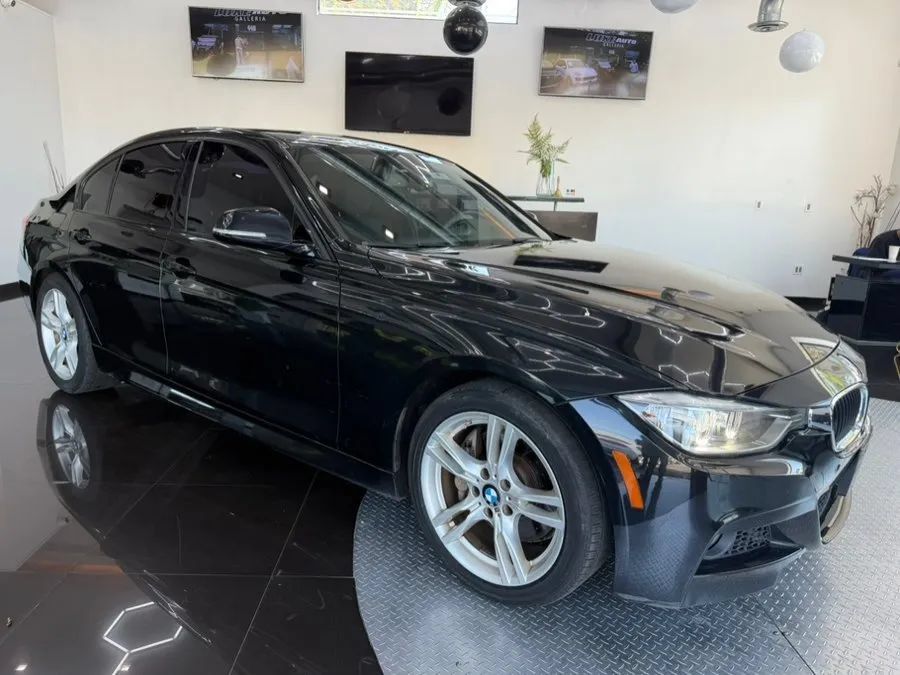 Used 2015 BMW 328i Sedan RWD image 3