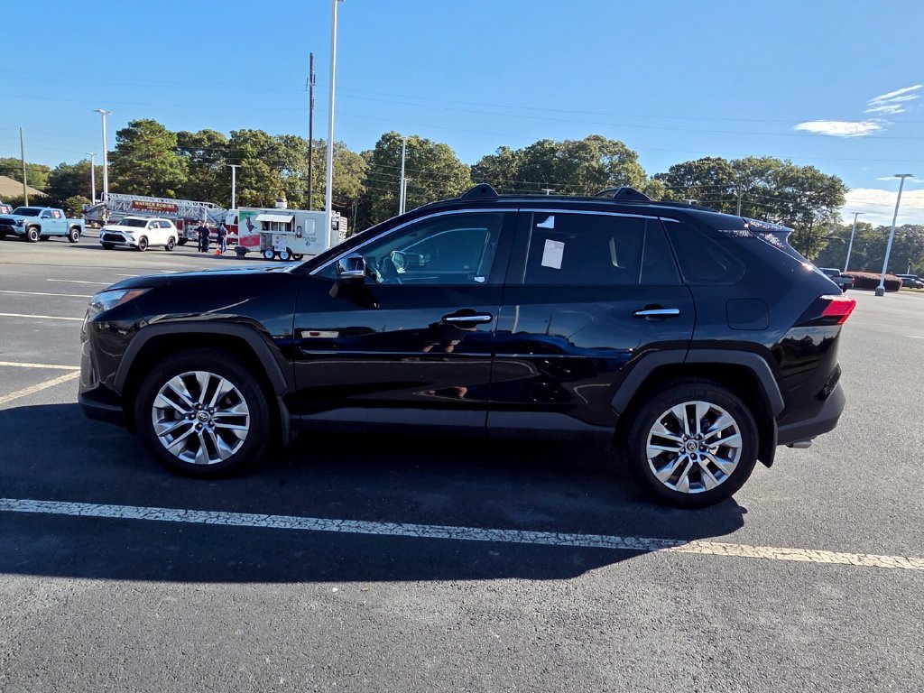 Used 2024 Toyota RAV4 Limited FWD image 4