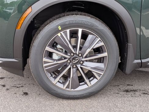 New 2026 INFINITI QX60 Luxe image 10