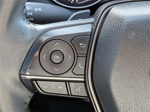 Used 2024 Toyota Camry SE w/ Convenience Package image 19