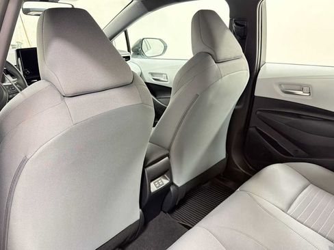 Used 2026 Toyota Corolla SE FWD image 25