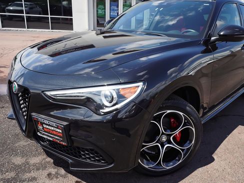 Used 2023 Alfa Romeo Stelvio Veloce AWD/4WD image 49