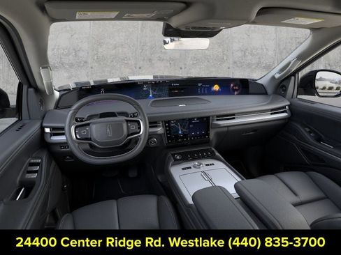 New 2026 Lincoln Navigator L Reserve AWD/4WD image 8