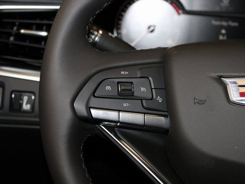 New 2025 Cadillac XT6 Luxury image 22