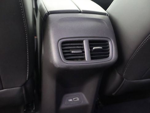 Used 2023 Buick Envision Essence FWD image 33