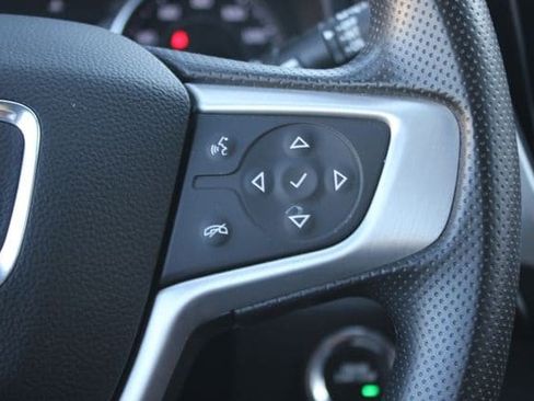 Used 2023 GMC Terrain SLE AWD/4WD image 15